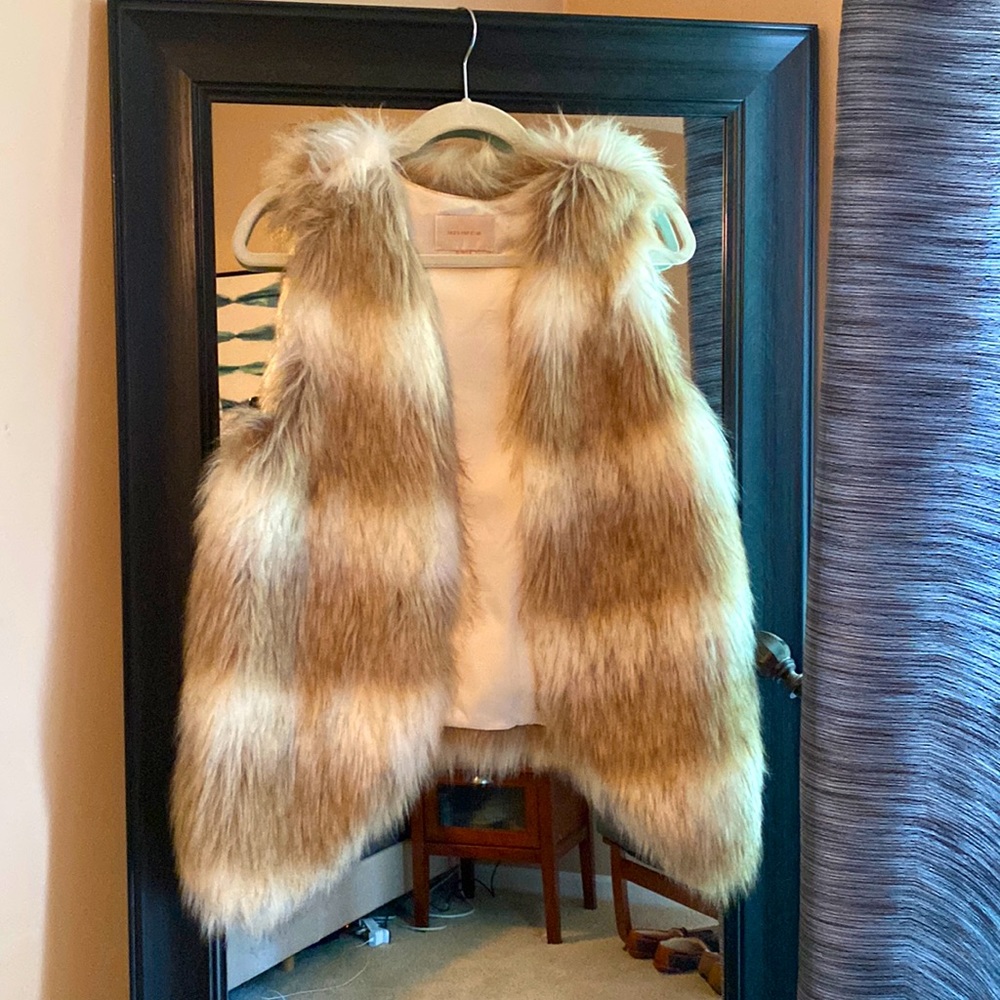 Skies Are Blue Faux-Fur Vest - Size Small